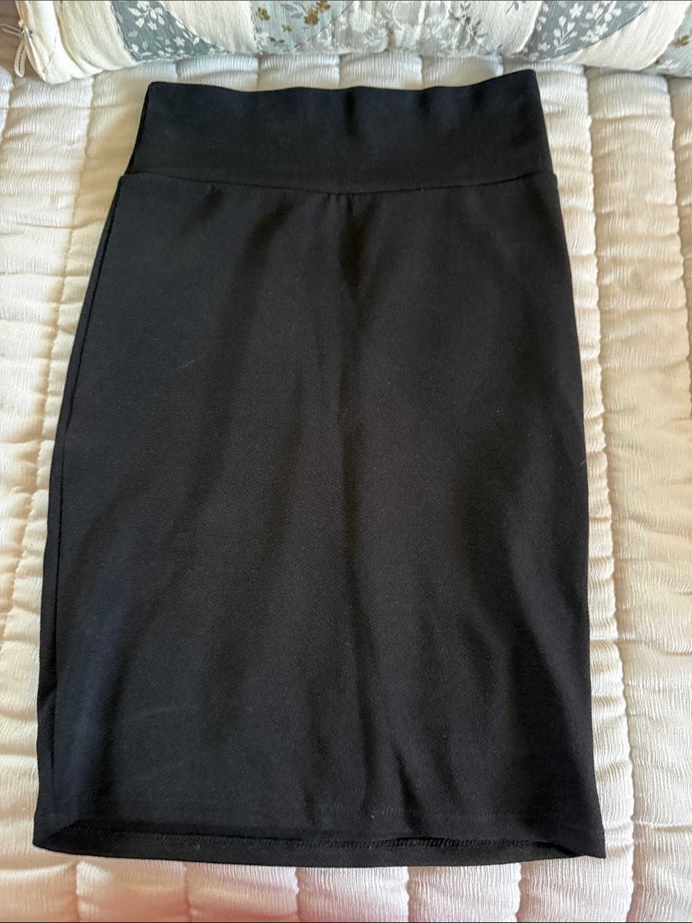 LuLaRoe Black Pencil Skirt - Sleek Stretch Fit